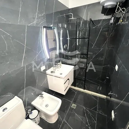 Marine Jewel Retreat B52 * Golem (Tirana)