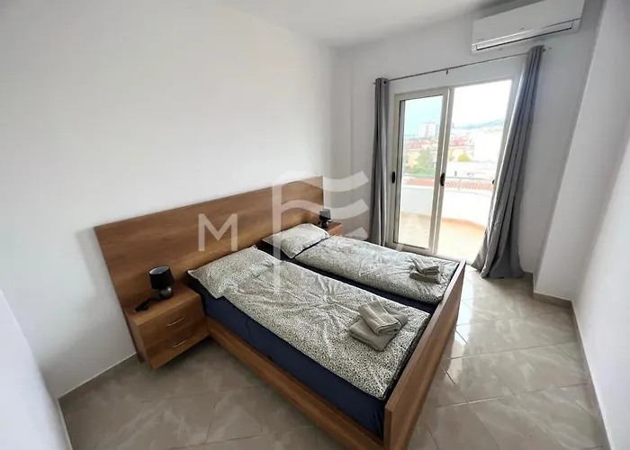 Marine Jewel Retreat B52