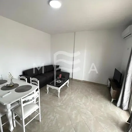 Marine Jewel Retreat B52 Apartment